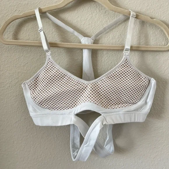 💣🔥Bombshell Sportswear Butterfly Sports Bra — White - Picture 3 of 7